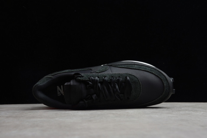 NIKE LD WAFFLE SACAI BLACK NYLON BV0073-002