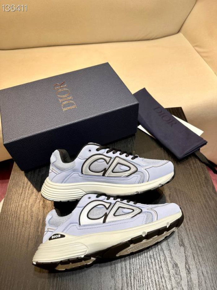 D10R SNEAKER