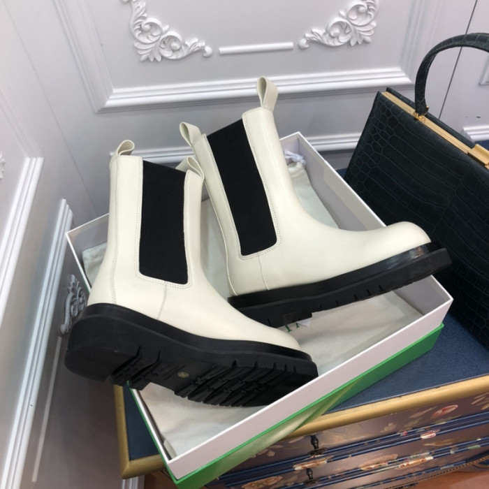 BV boots 016