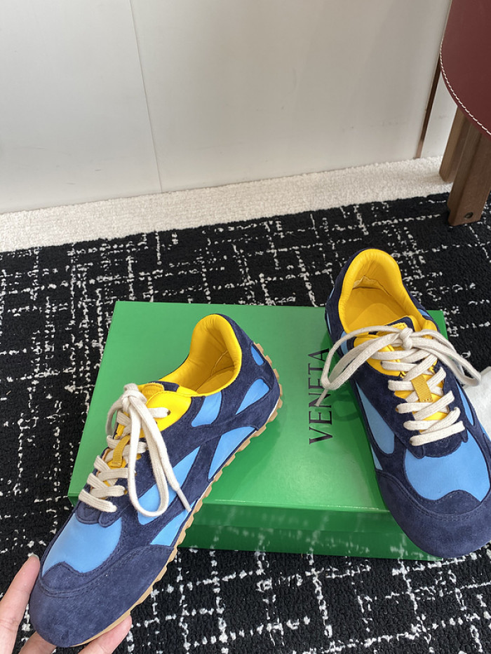 BV sneaker