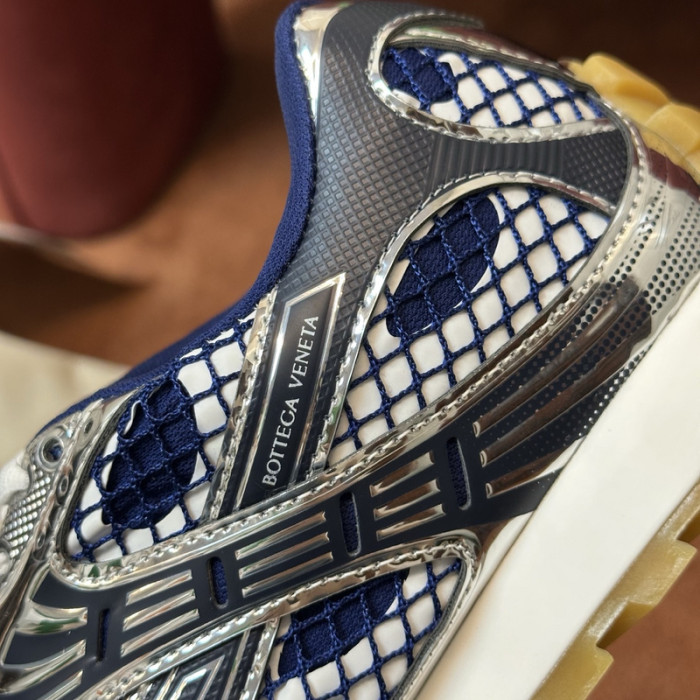 BV sneaker