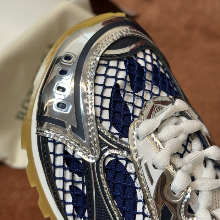 BV sneaker