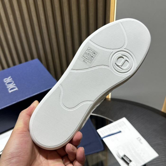 D10R SNEAKER