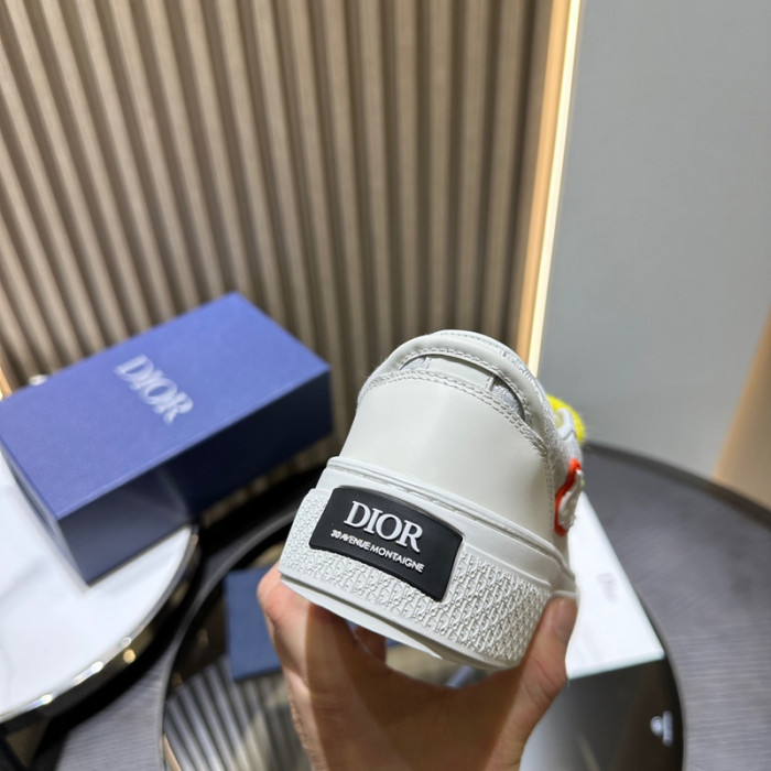 D10R SNEAKER