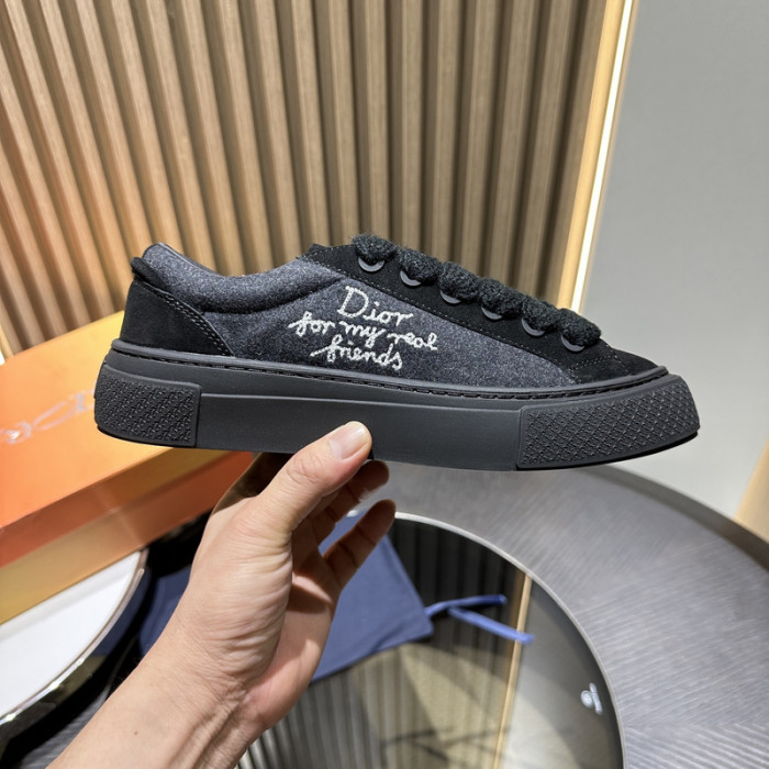 D10R SNEAKER