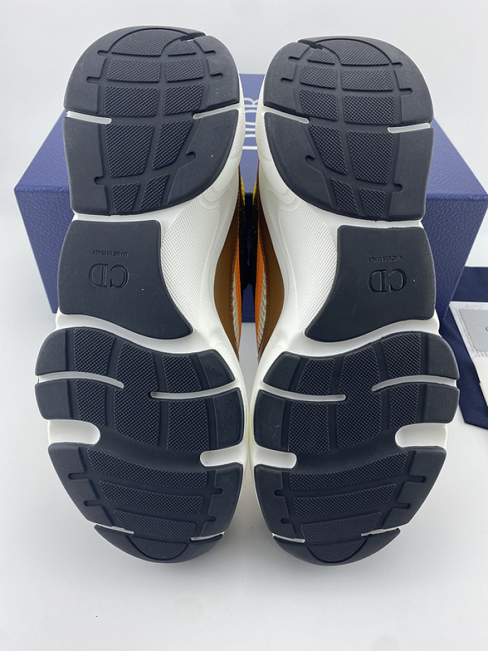 D10R SNEAKER