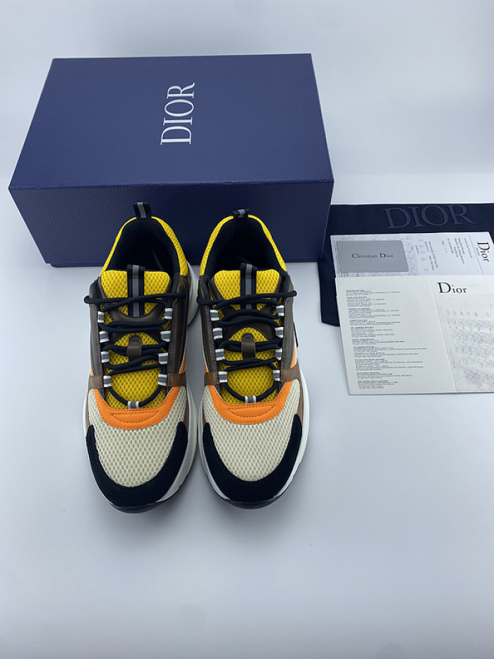 D10R SNEAKER