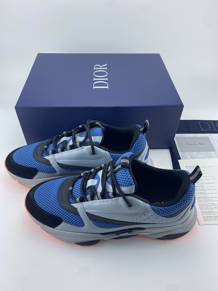 D10R SNEAKER