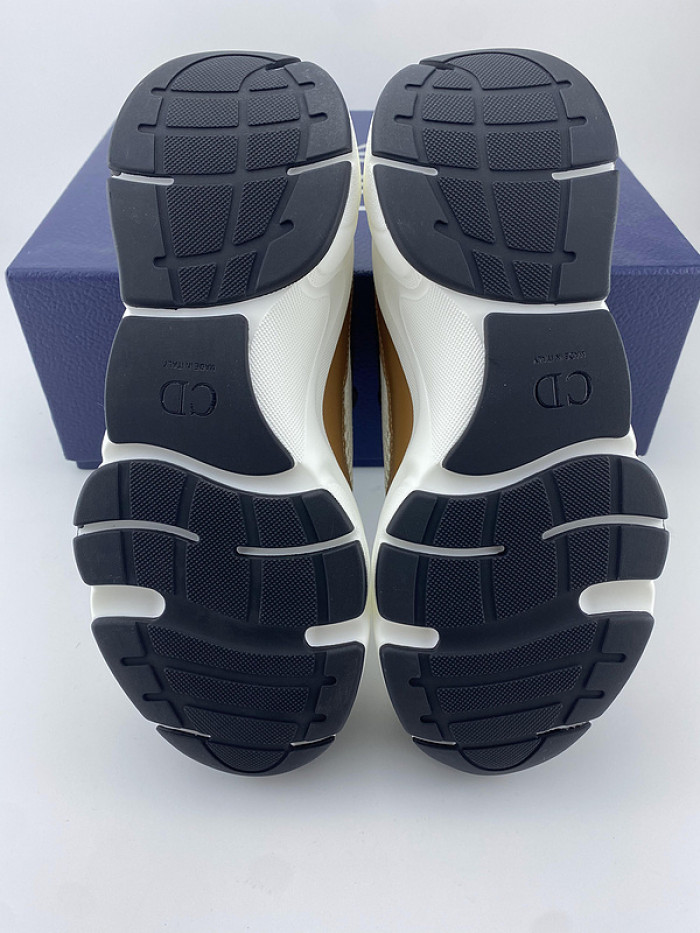 D10R SNEAKER
