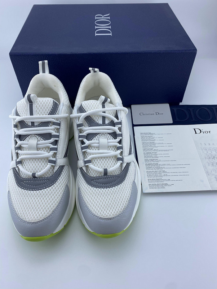 D10R SNEAKER