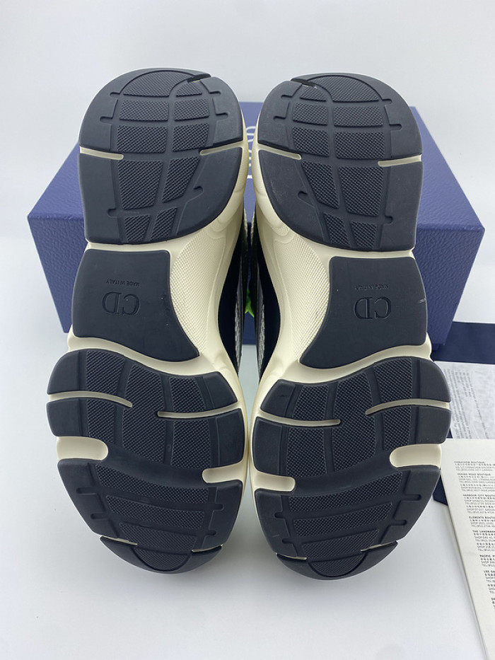 D10R SNEAKER