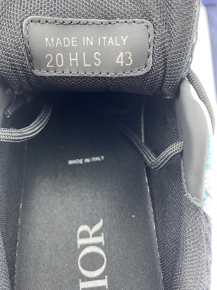 D10R SNEAKER