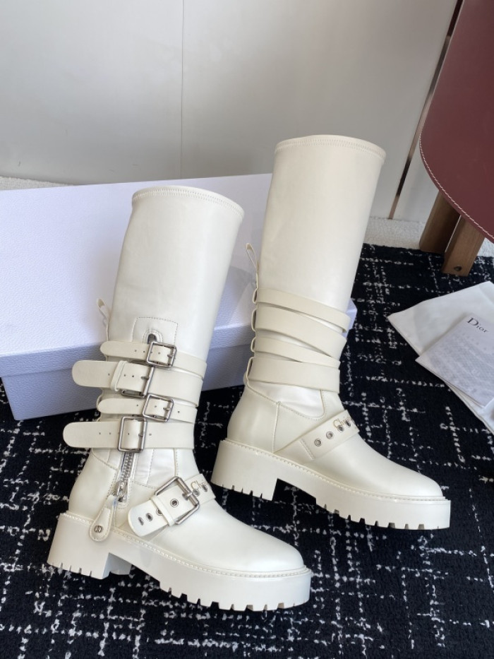 D10R boot