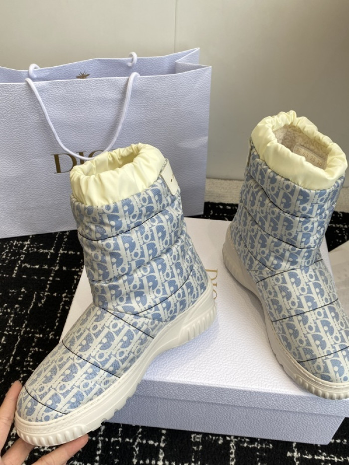 D10R boot