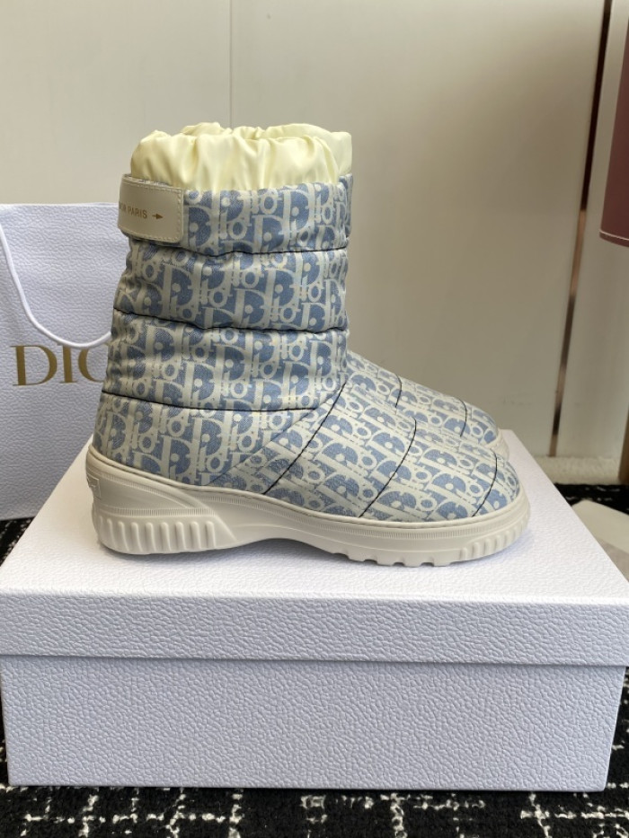 D10R boot