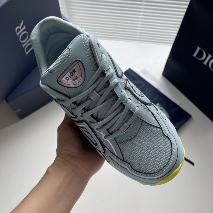 D10R SNEAKER