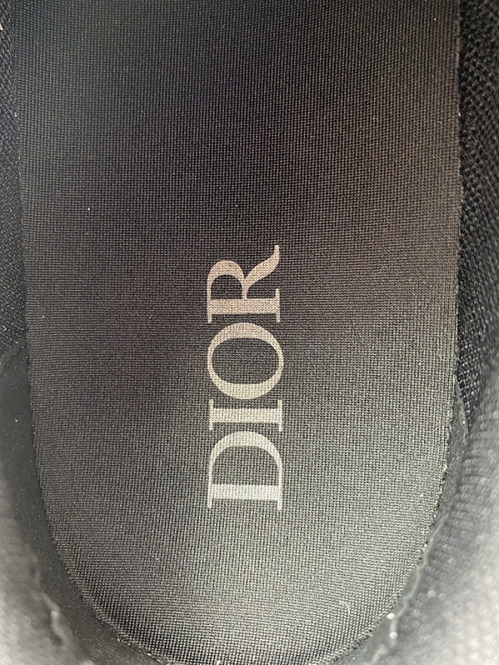 D10R SNEAKER
