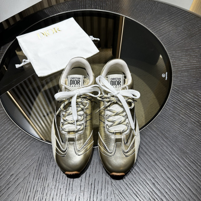 D10R SNEAKER