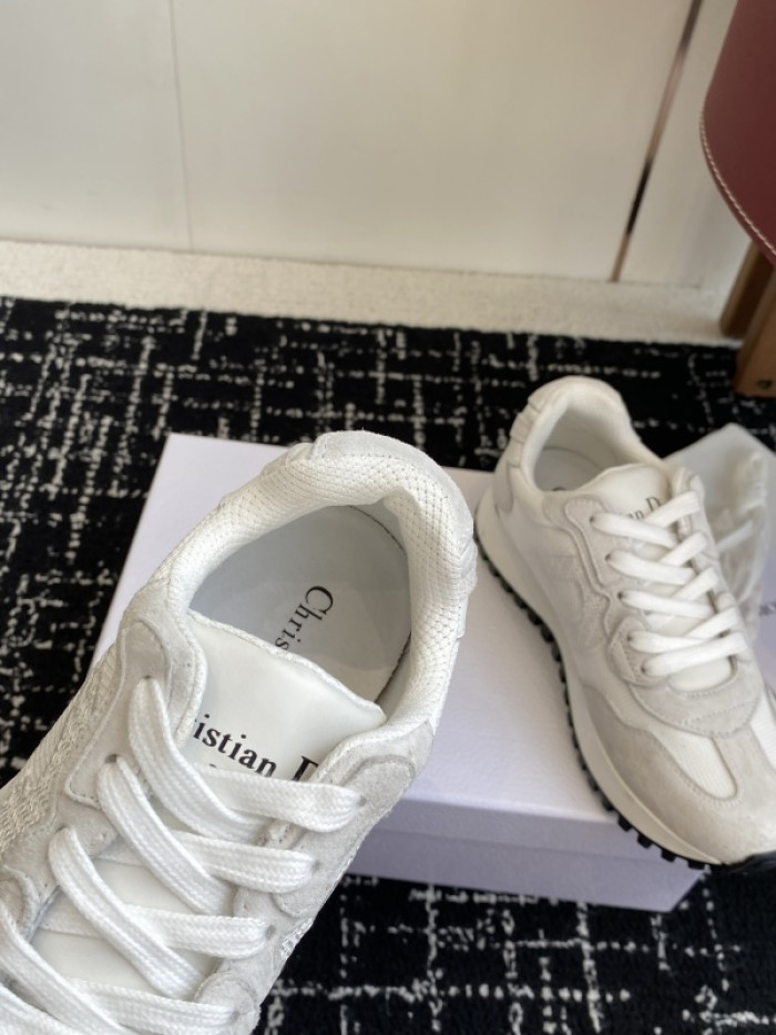 D10R SNEAKER