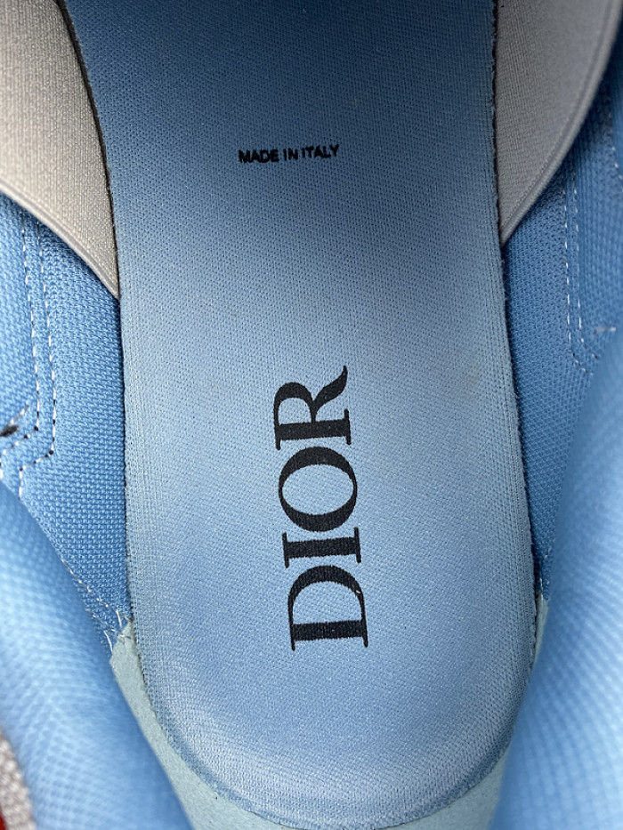D10R SNEAKER