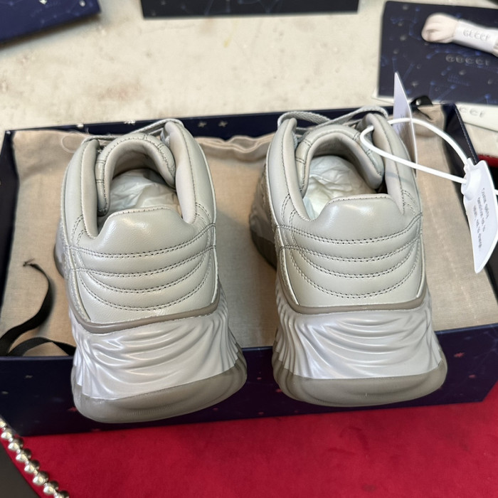 GUI SNEAKER