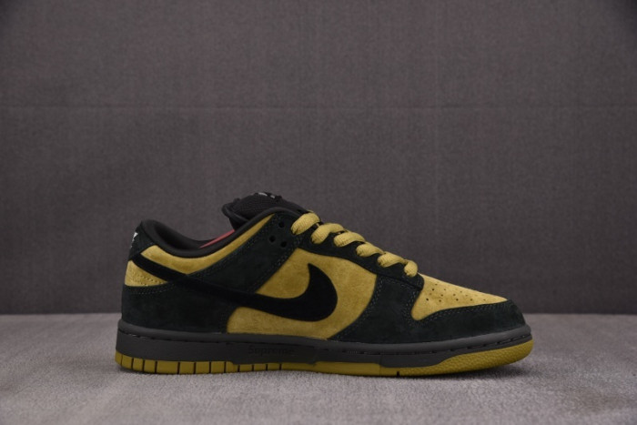 nike sb dunk low S*pr1m1 94 camper green hq8487-300