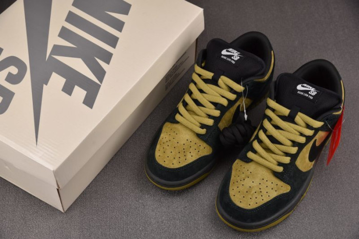 nike sb dunk low S*pr1m1 94 camper green hq8487-300