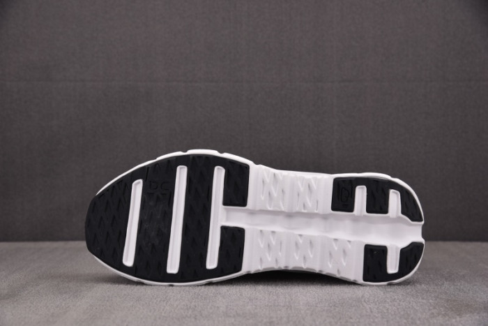l01w1 SNEAKER