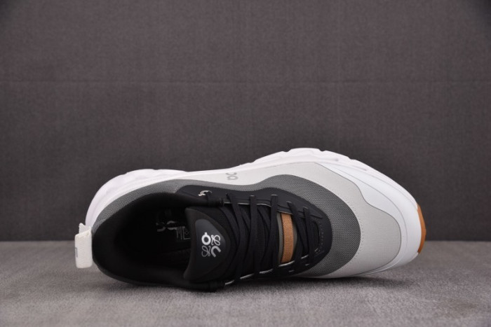 l01w1 SNEAKER