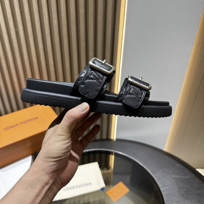 L0VT SANDAL