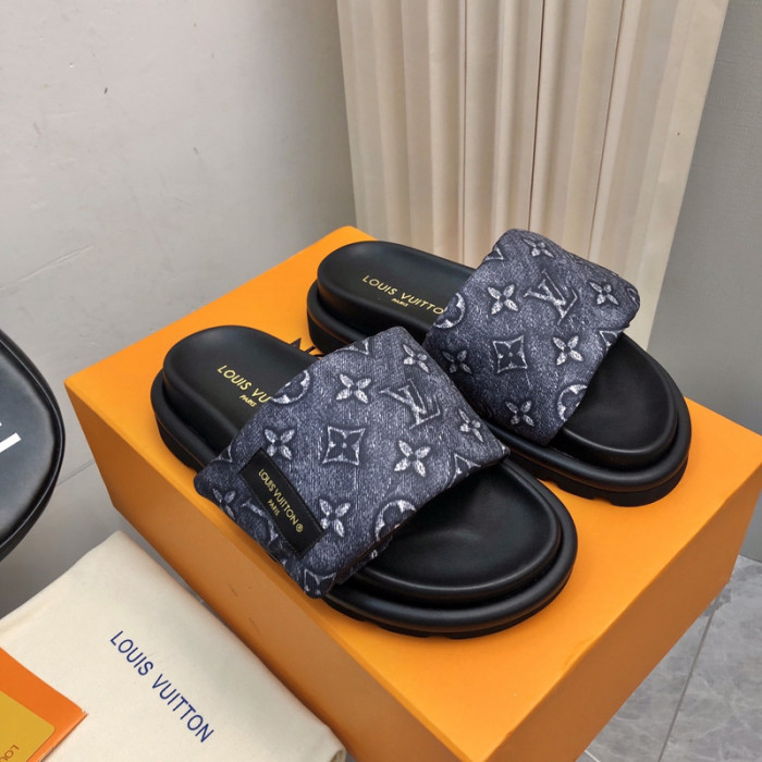 L0VT SANDAL
