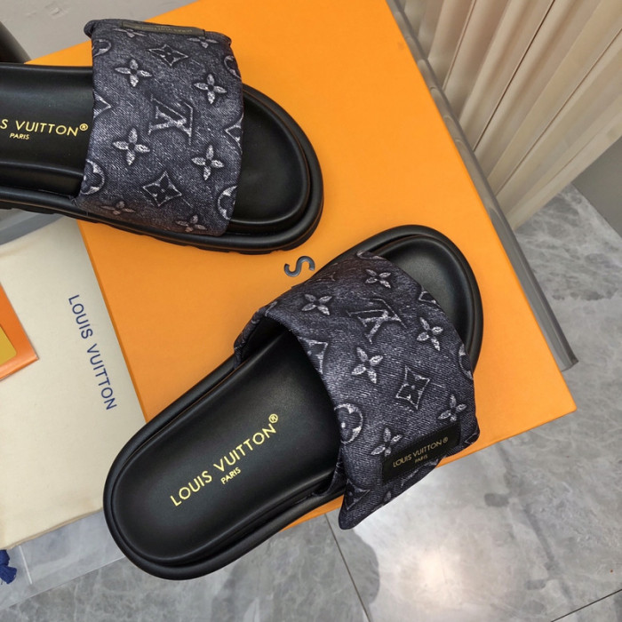 L0VT SANDAL