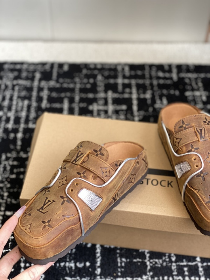 L0VT SANDAL
