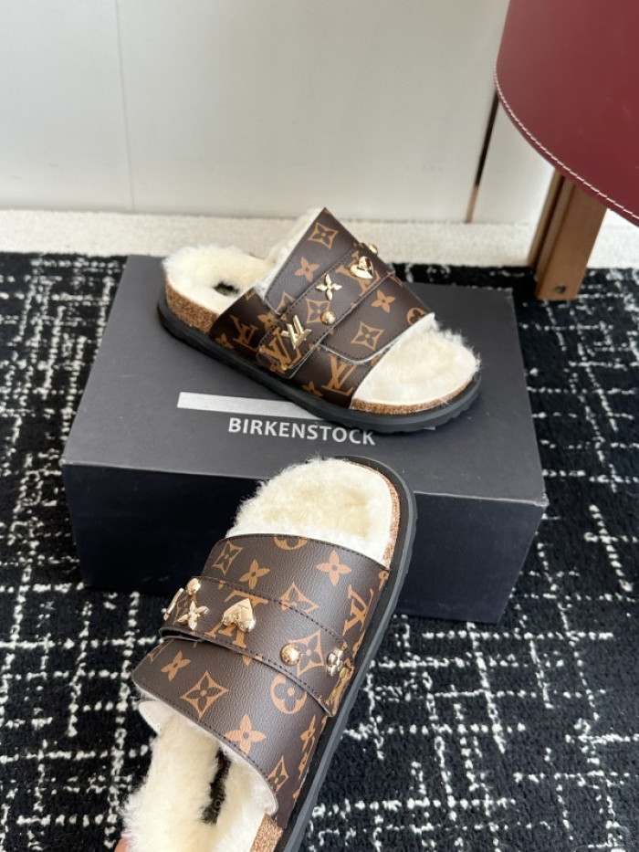 L0VT SANDAL