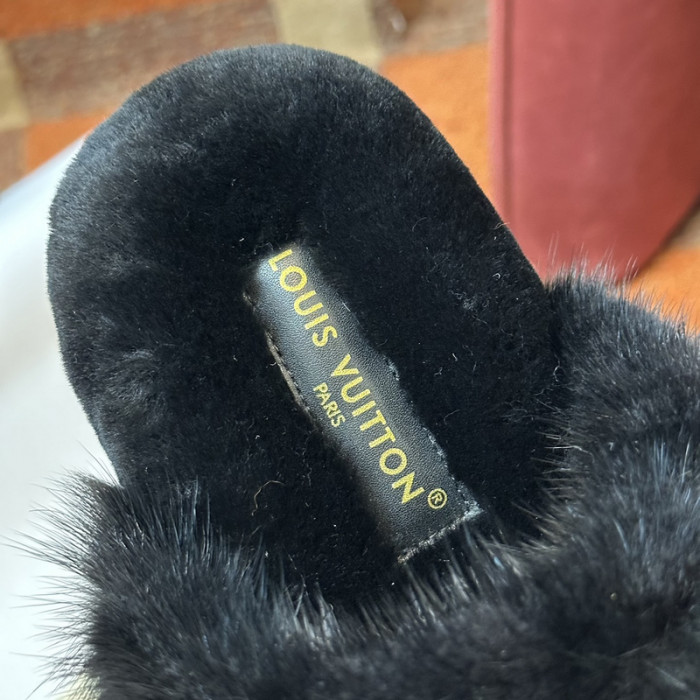L0VT SANDAL