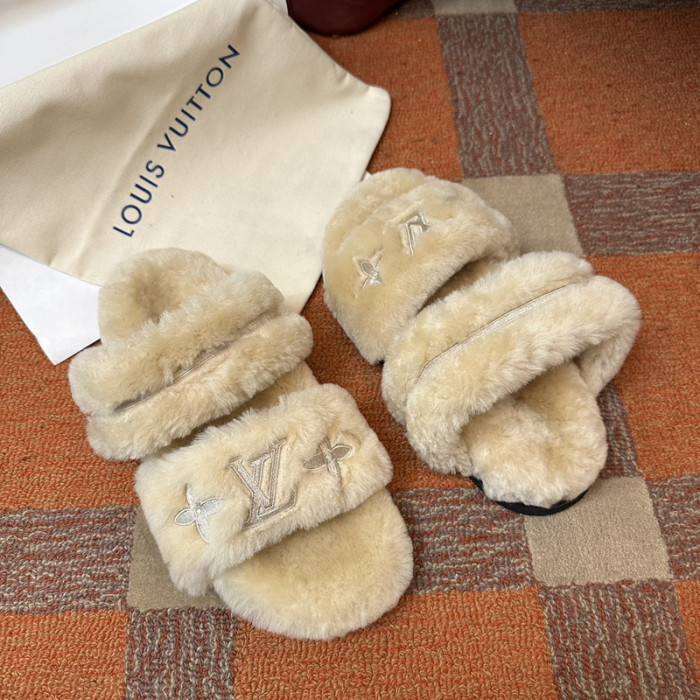 L0VT SANDAL