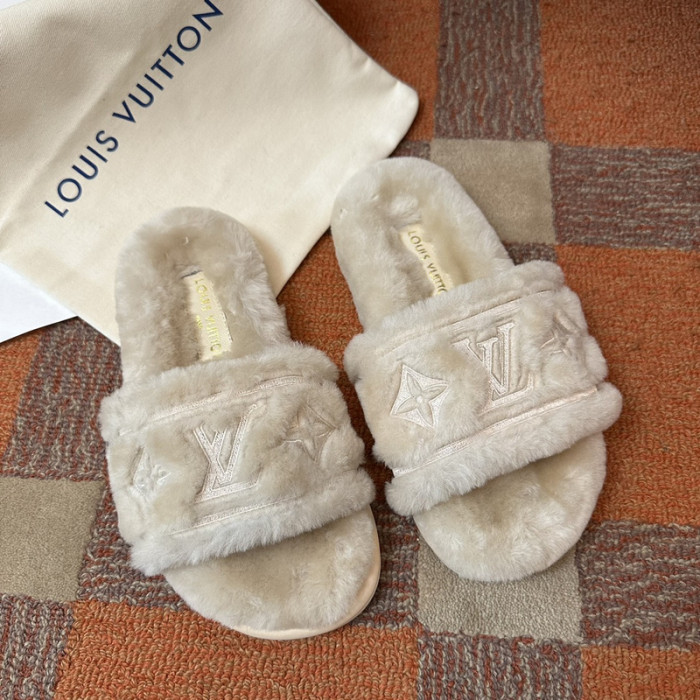 L0VT SANDAL
