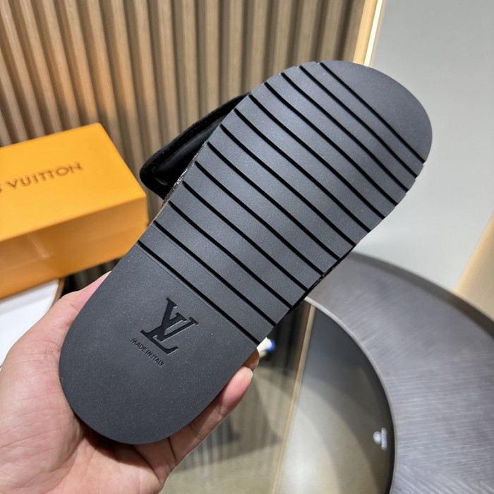 L0VT SANDAL