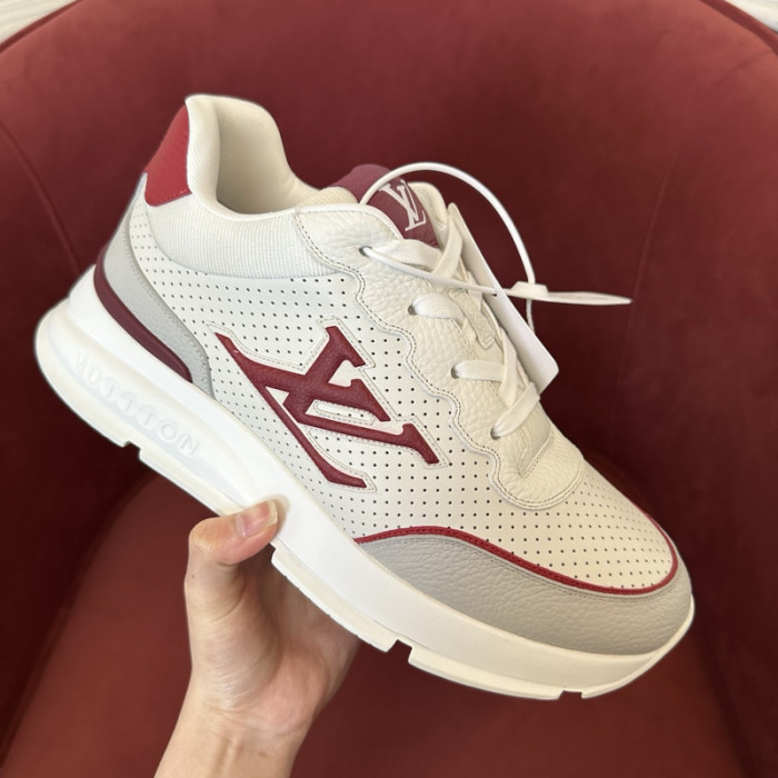 L0VT SNEAKER