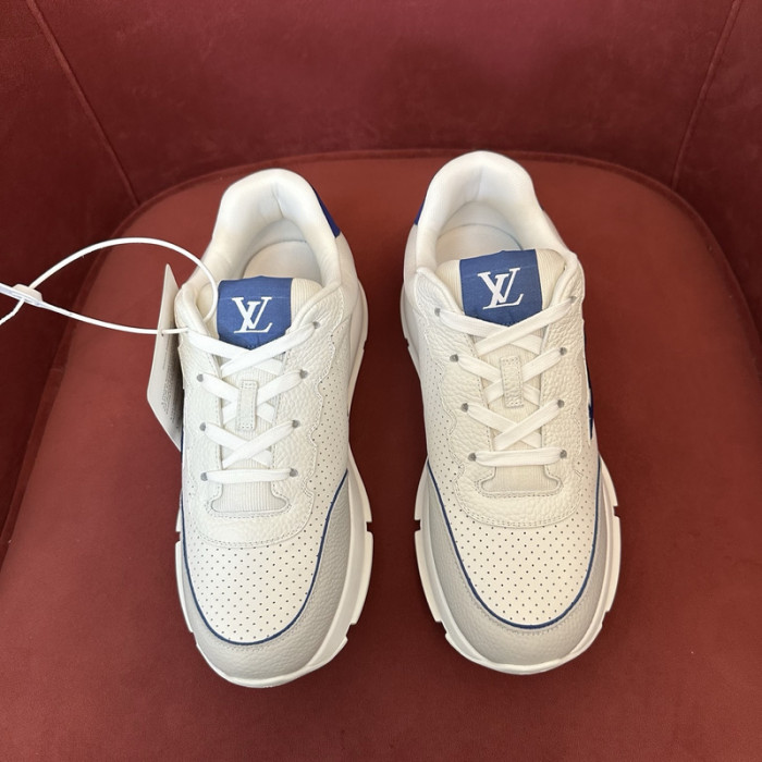 L0VT SNEAKER