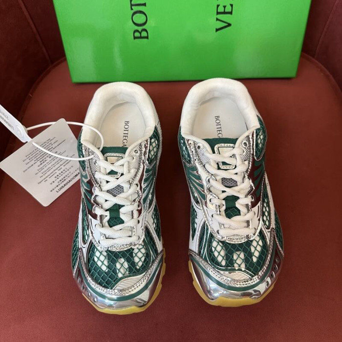 BV sneaker