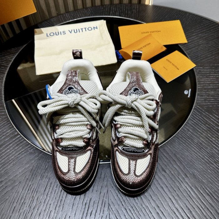 L0VT SNEAKER