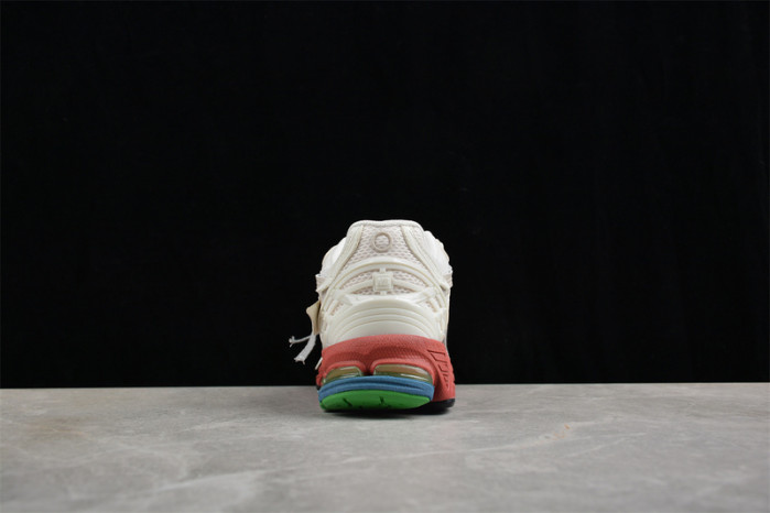 NEW BALAN& SNEKAER