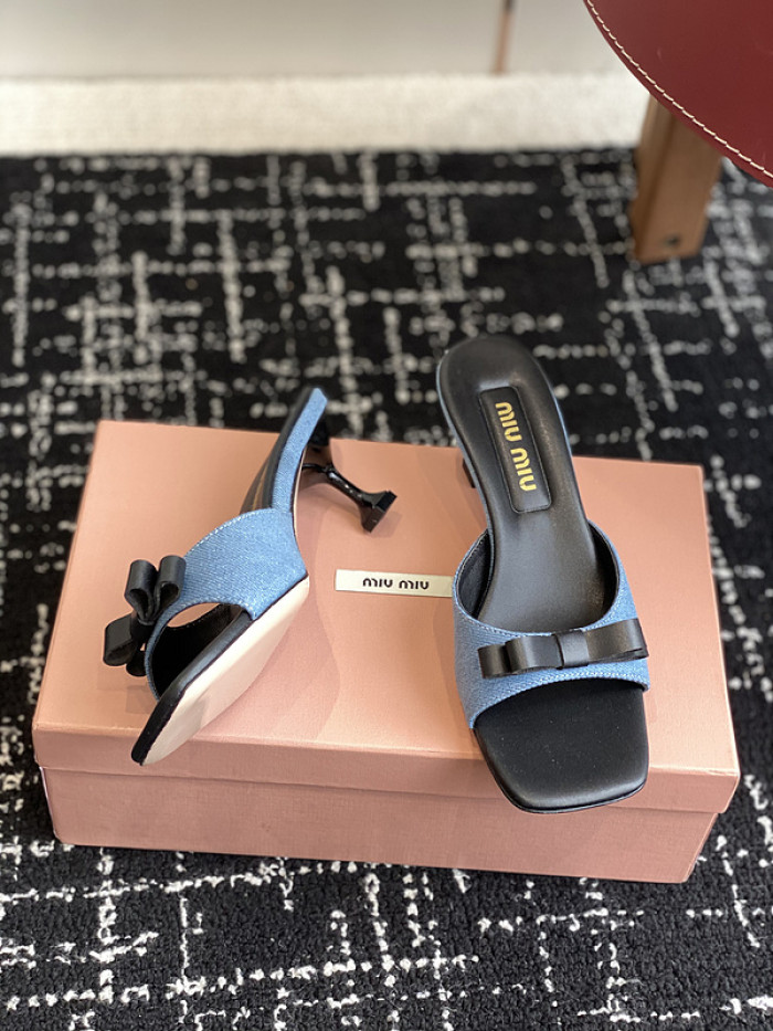 M1U SANDAL