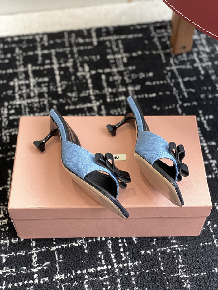 M1U SANDAL