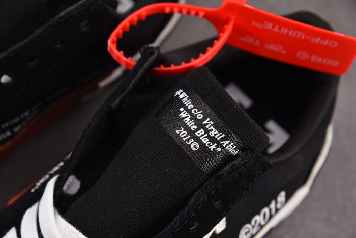 OFW SNEAKER