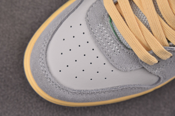 OFW SNEAKER