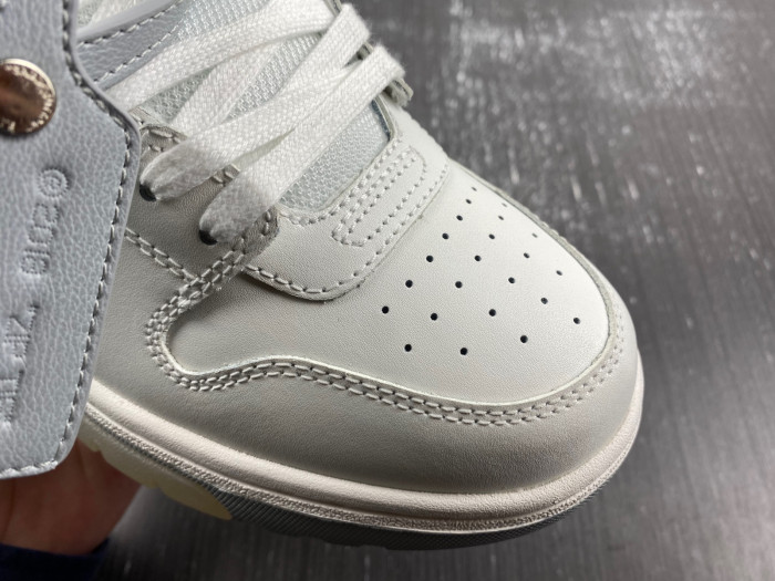OFW SNEAKER