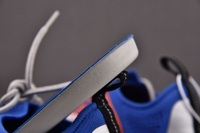 GUI SNEAKER