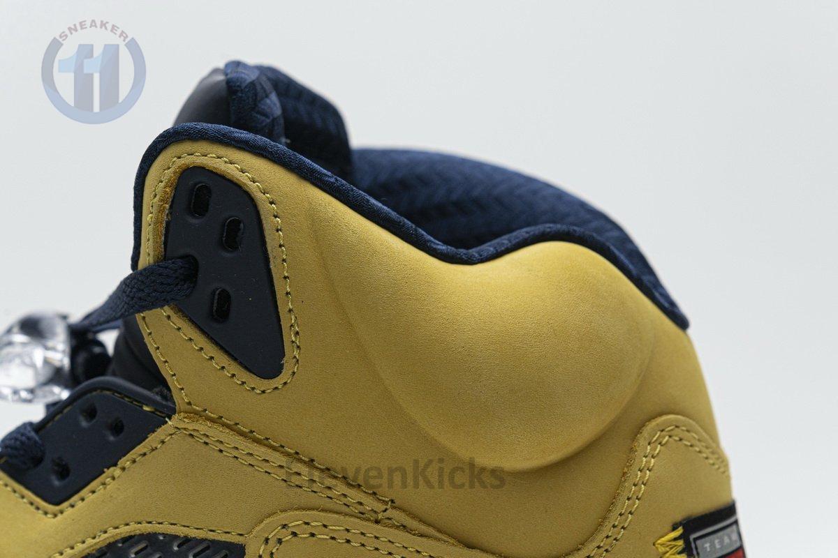 CQ9541-704 Air Jordan 5 Retro SE “Michigan”